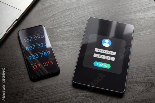 Photographie 2-step authentication, two steps Verification SMS code password concept