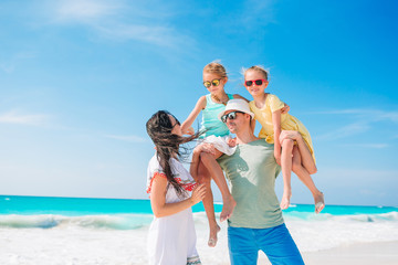 Canvas Print - Young family on vacation have a lot of fun