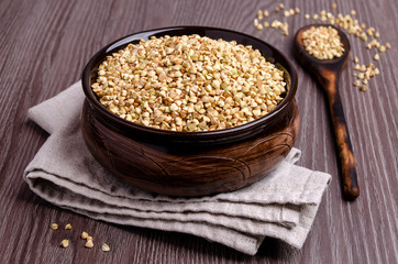 Green buckwheat grains