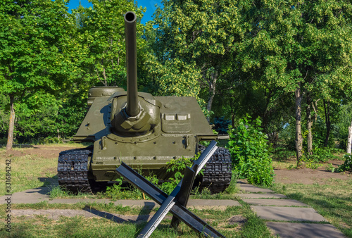 Fotografia self-propelled artillery mount SU-100 used in the battles of the Second World Wa