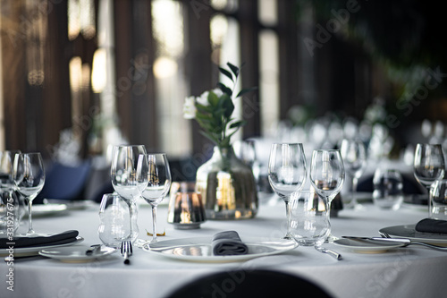 Fotomural Beautiful table set for an event party or wedding reception
