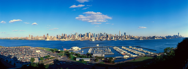 Fototapete - Panoramic view of Midtown Manhattan, NY skyline with Hudson River and harbor, shot from Weehawken, NJ