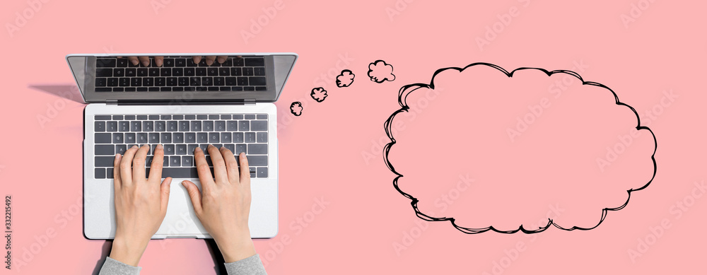 Blank speech bubble with person using a laptop computer - obrazy, fototapety, plakaty 