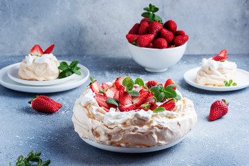 Wall Mural - Cake Pavlova with meringue, strawberry and cream