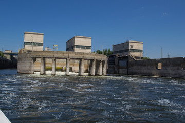 river lock 