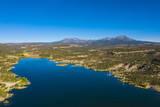 Fototapeta Perspektywa 3d - Aerial view of landscape american nature. Blue sky and lake,  mountains reflection in water. Recapture reservoir. Utah state, USA