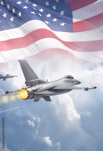Fotografia F-16 Fighting Falcon jets (models) fly through clouds with American flag