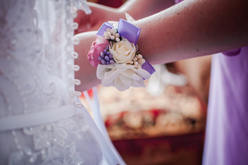 Sticker - Bridesmaids assist bride to wear wedding dress