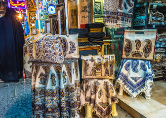 Wall Mural - Gift shop on the Grand Bazaar also called Qeysarriyeh or Soltani bazaar in Isfahan city, Iran