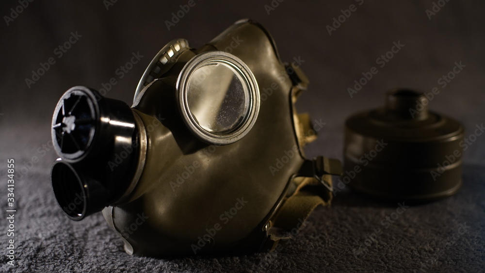 maska gazowa z filtrem powietrza - mroczny design - obrazy, fototapety, plakaty 