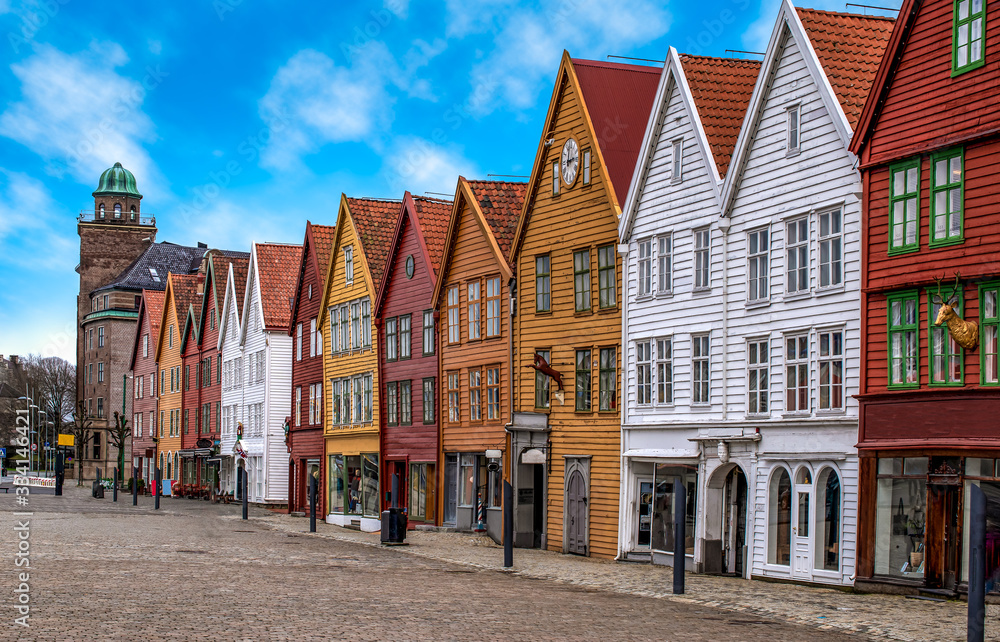 Bryggen, Bergen, Norway. Hanseatic heritage commercial wooden buildings in the city of Bergen. - obrazy, fototapety, plakaty 