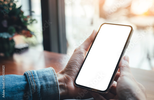 Fotografía cell phone Mockup image blank white screen