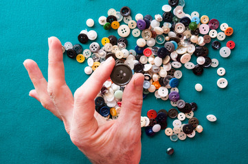 buttons of different colors for clothes