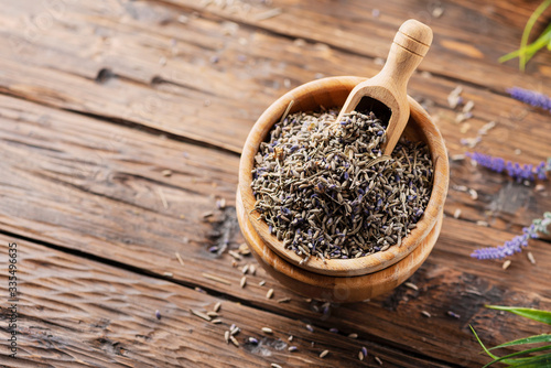 Lavender flowers in a wooden bowl Fototapet