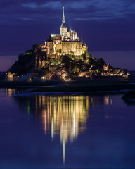 Wall Mural - Charming reflection of Mon Saint Michel