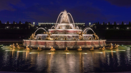 Wall Mural - fountain at night - versailles
