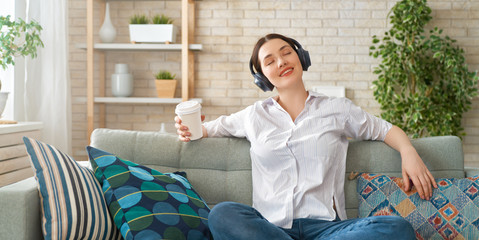 Wall Mural - woman listening to music