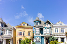 The Street View Of Victorian Homes In San Francisco On A Sunny Day