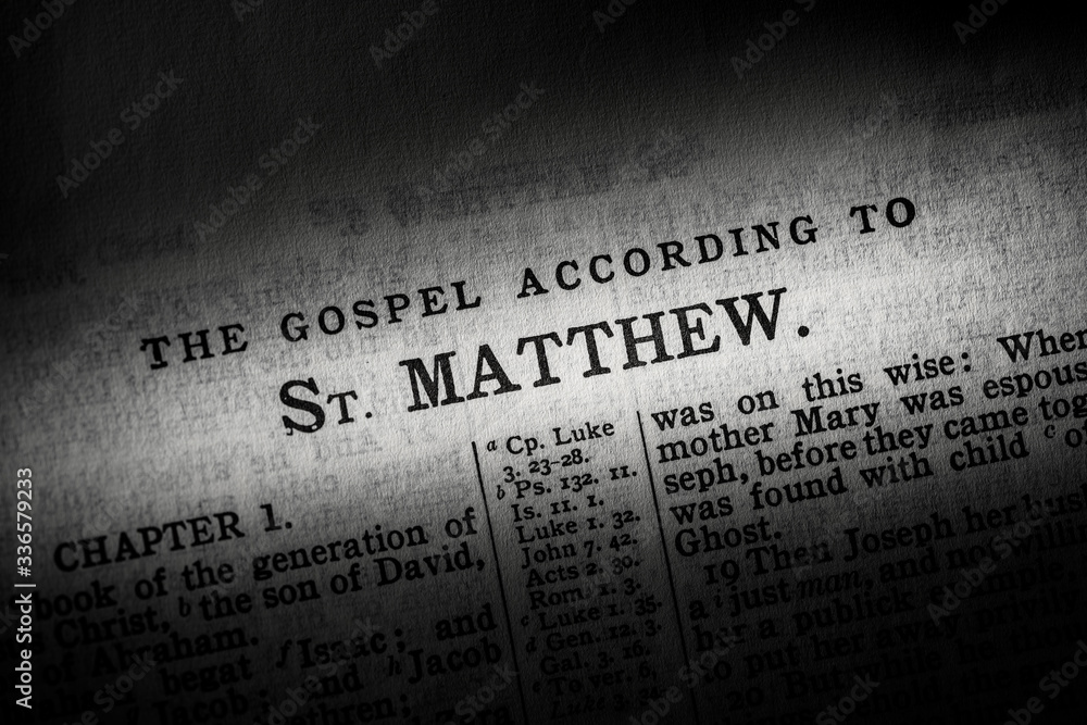 The book of Matthew in the King James Version of the Bible - obrazy, fototapety, plakaty 