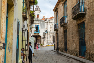 Wall Mural - The San Cristobal Cathedral of Old Havana, Cuba.