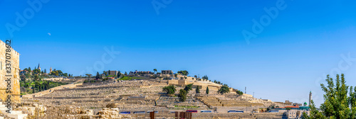 Fotomural Panorama of Mount of Olives, Tombs, graves, hillside