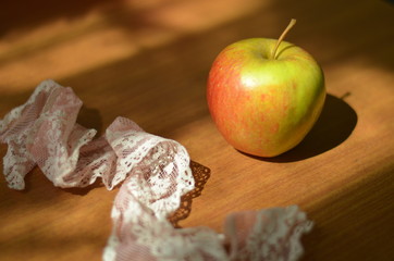 apple on the table