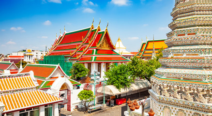 Fototapete - Wat Arun buddhist temple in Bangkok, Thailand