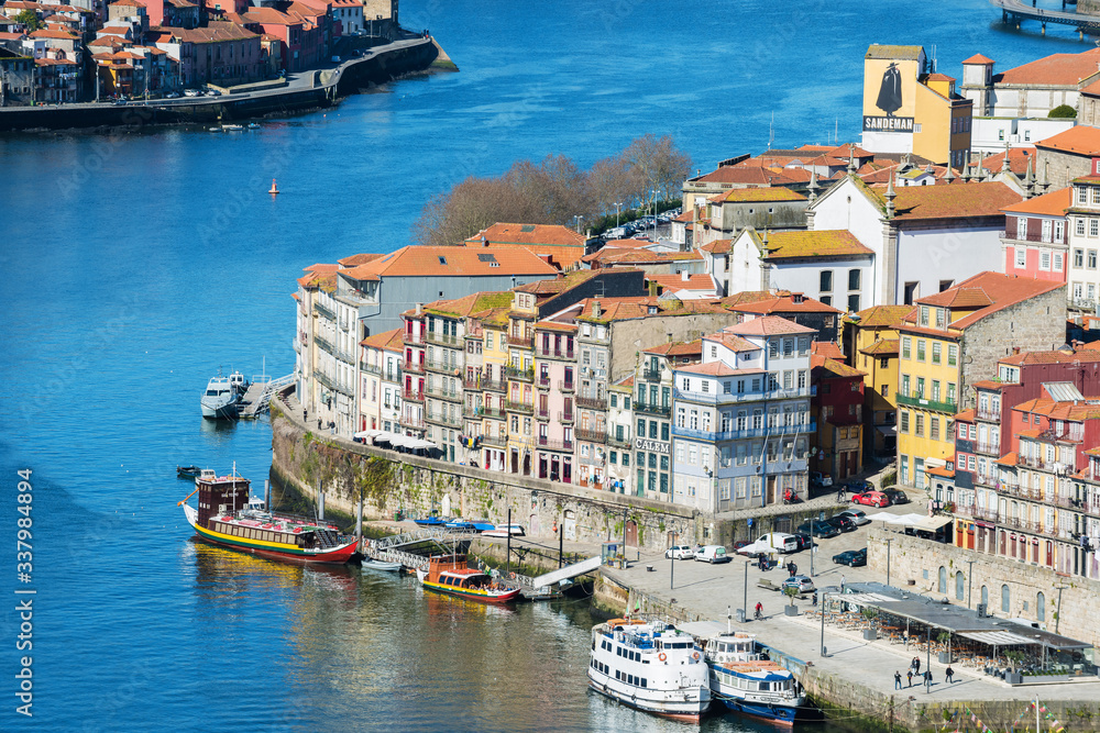 Bridge of Luis I over Douro river in Porto, Portugal - obrazy, fototapety, plakaty 