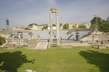 the theatre of arles with two corinthian columns known as deux veuves, arles, france