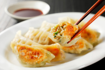 Wall Mural - 焼き餃子　Gyoza (Japanese grilled dumplings)