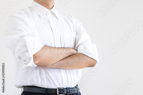 腕まくりし 腕組みしているワイシャツの男性 Buy This Stock Photo And Explore Similar Images At Adobe Stock Adobe Stock