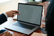 © rawpixel.com - Laptop screen mockup