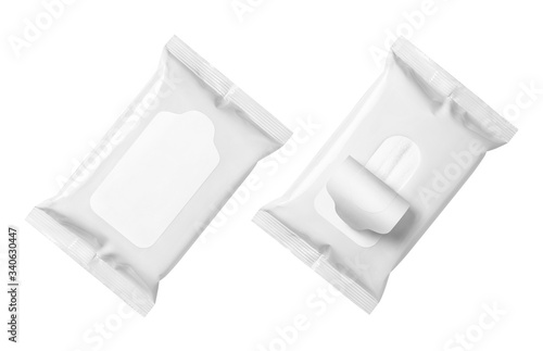 Fotomural Blank wet wipes flow packs, isolated on white background