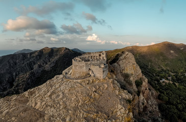 castello del volterraio isola d'elba