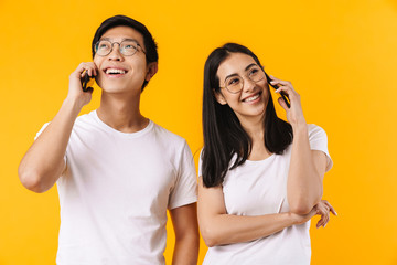 Poster - Portrait of a beautiful young asian couple