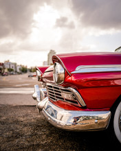 Cuba Classic Car Havana Chrome Bumpers Old Streets Havana Car Headlight Car Grille Hood Bonnet Indicator 