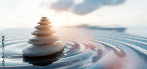 Fotografía Zen stones arranged in pyramid balanced on water
