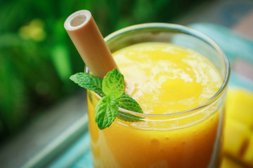 Sticker - Mango smoothie in glass