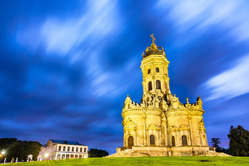 Canvas Print - Church of the Theotokos of the Sign at Dubrovitsy in Podolsk near Moscow, Russia