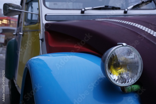 Obraz Dibond Bunter Citroen 2CV (Ente)