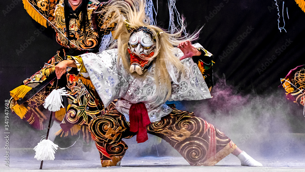 日本、広島、広島神楽、芸北神楽、神楽「紅葉狩」、鬼女大王、伝統芸能