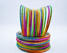 Colorful Decorative Bangles For Marriage Purpose With Photos In Different And Amazing Positions