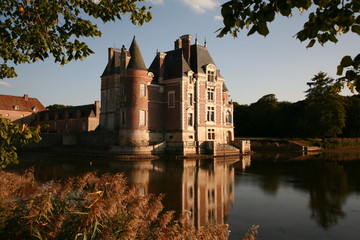 Le château de La Bussière dans le Loiret, France