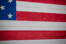 Flaga Amerykańska Namalowana Na Drewnie.