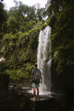 Fototapeta Łazienka - Sendang Gile Waterfall
