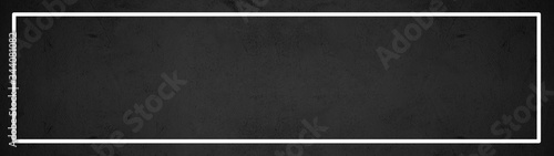 Fotografía White rectangle frame isolated on black anthracite stone concrete blackboard cha