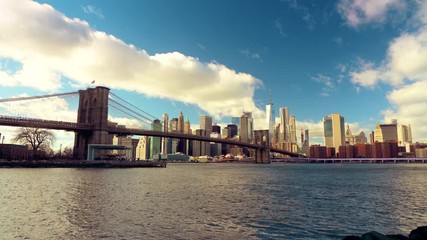 Fototapete - Panoramic view of Brooklyn bridge and Manhattan at sunny day, New York City.