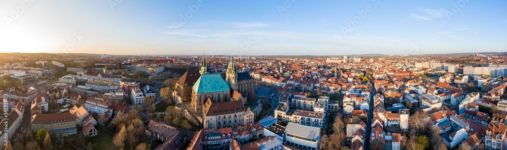 Beautiful Panorama of the Dom and cathedral in Erfurt - obrazy, fototapety, plakaty 