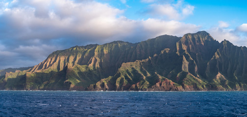 Wall Mural - The Na Pali Coast State Park is a Hawaiian state park located northwest side of Kauai, the oldest inhabited Hawaiian island. It is touted as one of the most beautiful places on earth.