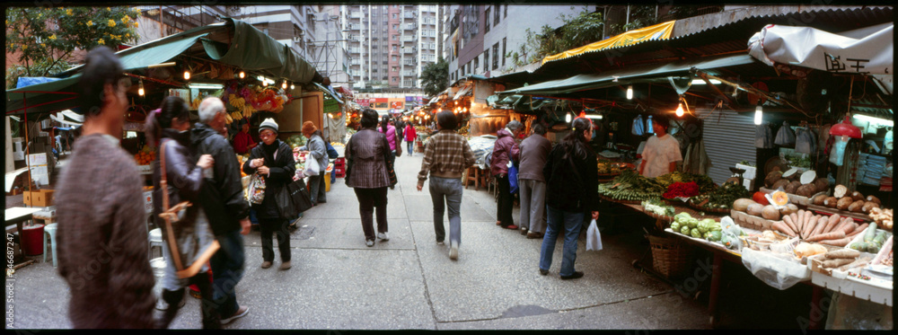 People At Vegetable Market During Dusk - obrazy, fototapety, plakaty 